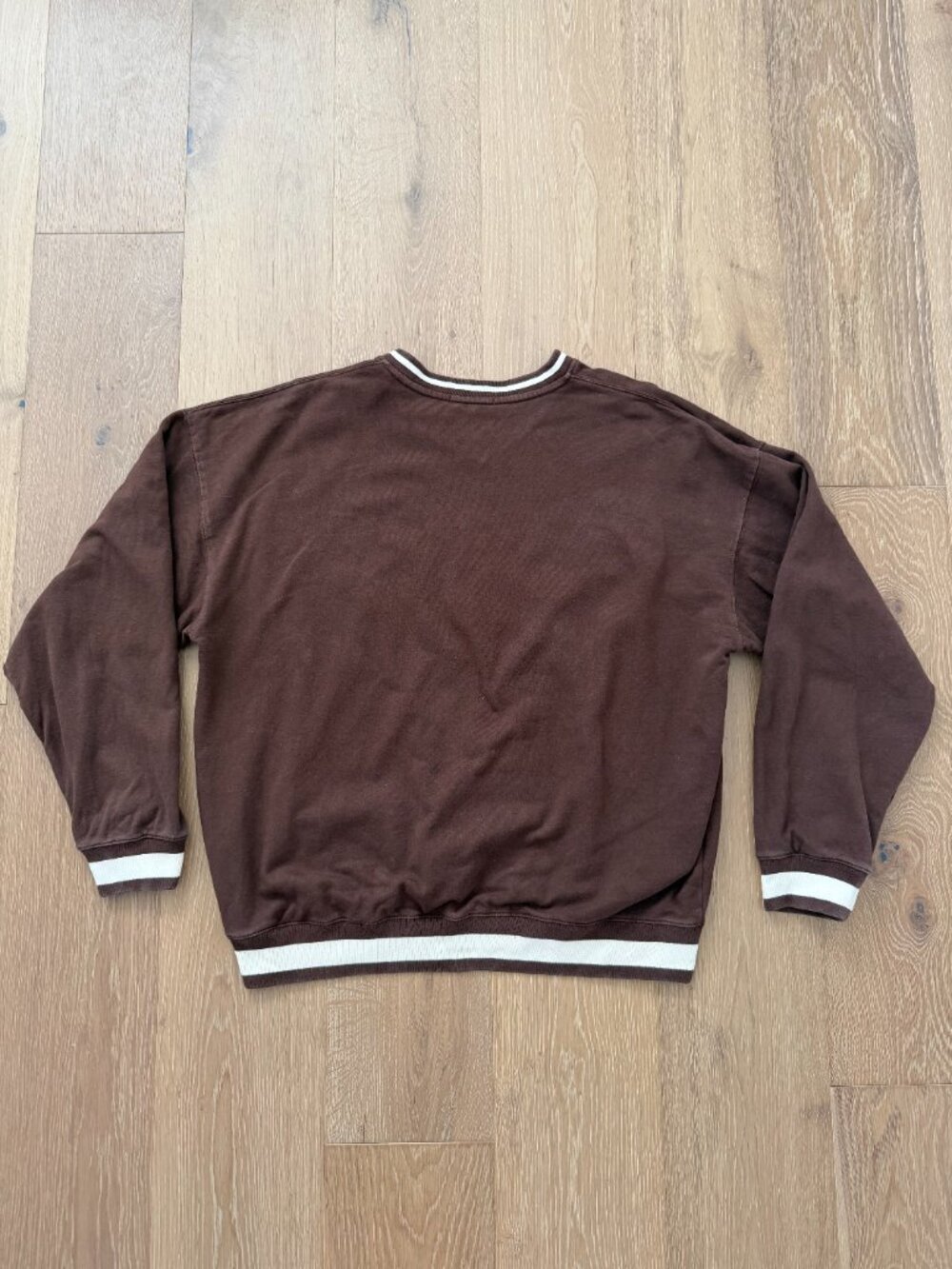 Brandy Melville Sweatshirt Womens Medium Brown Erica Off White Cream Shirt - Picture 6 of 14